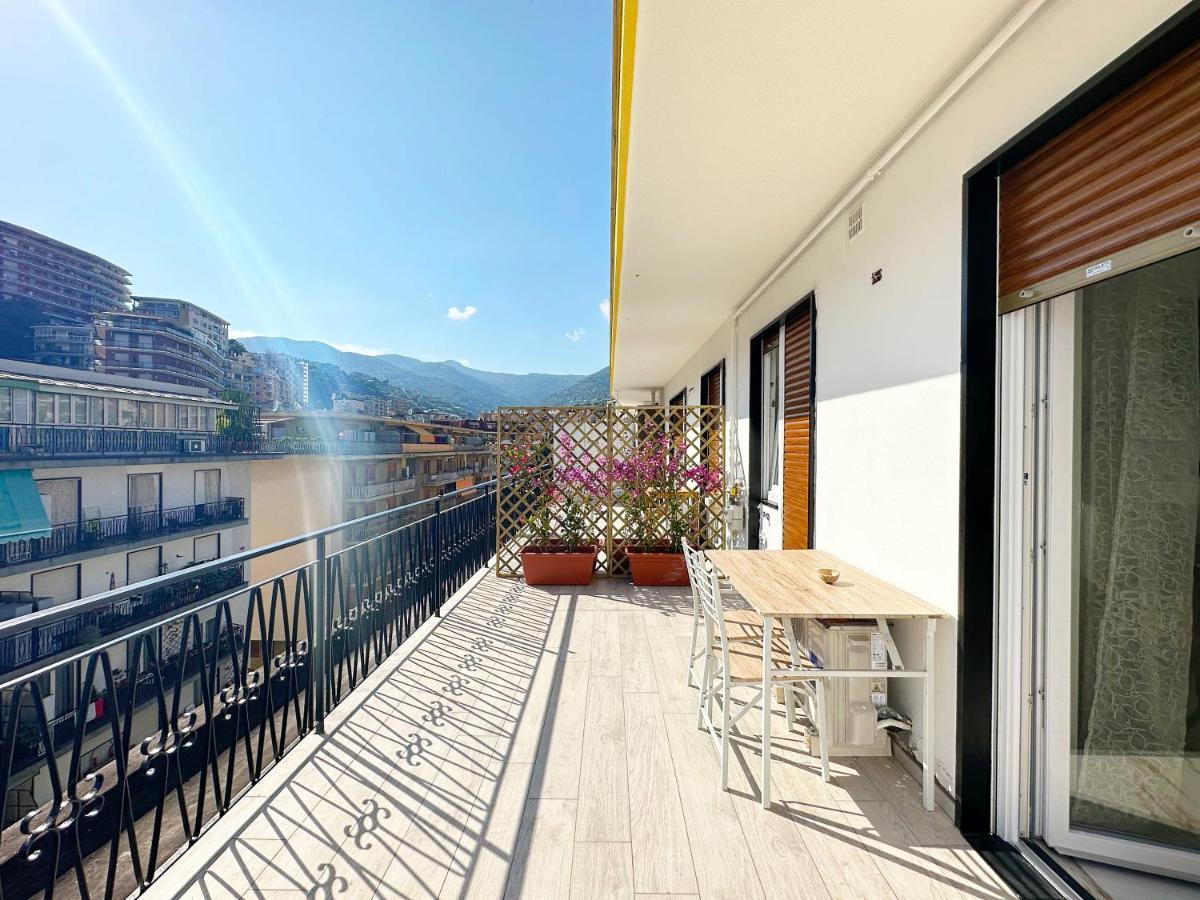 圣雷默Wh - Un Posto Al Sole - Attico Monolocale Con Parcheggio Gratuito - 5 Minuti Dal Centro - Wifi公寓 外观 照片