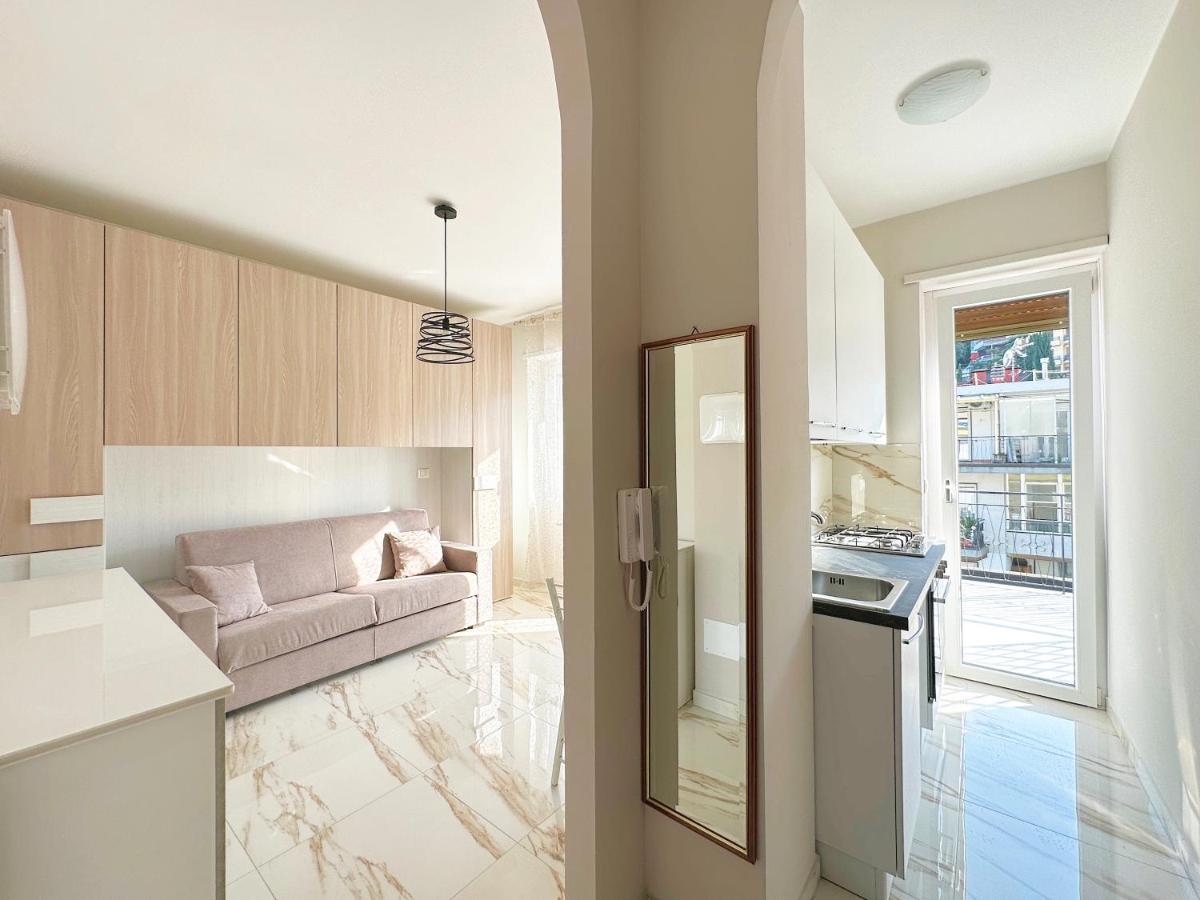 圣雷默Wh - Un Posto Al Sole - Attico Monolocale Con Parcheggio Gratuito - 5 Minuti Dal Centro - Wifi公寓 外观 照片